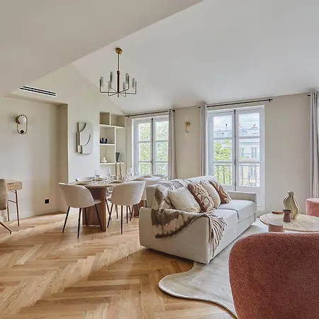 Amazing Le Marais Center Of By Prestige *